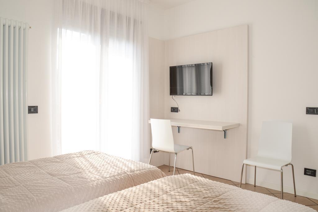 Residence Franca B&B Arco Room photo